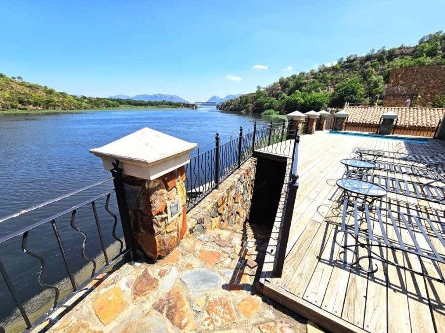 5 Bedroom Property for Sale in Estate D Afrique North West